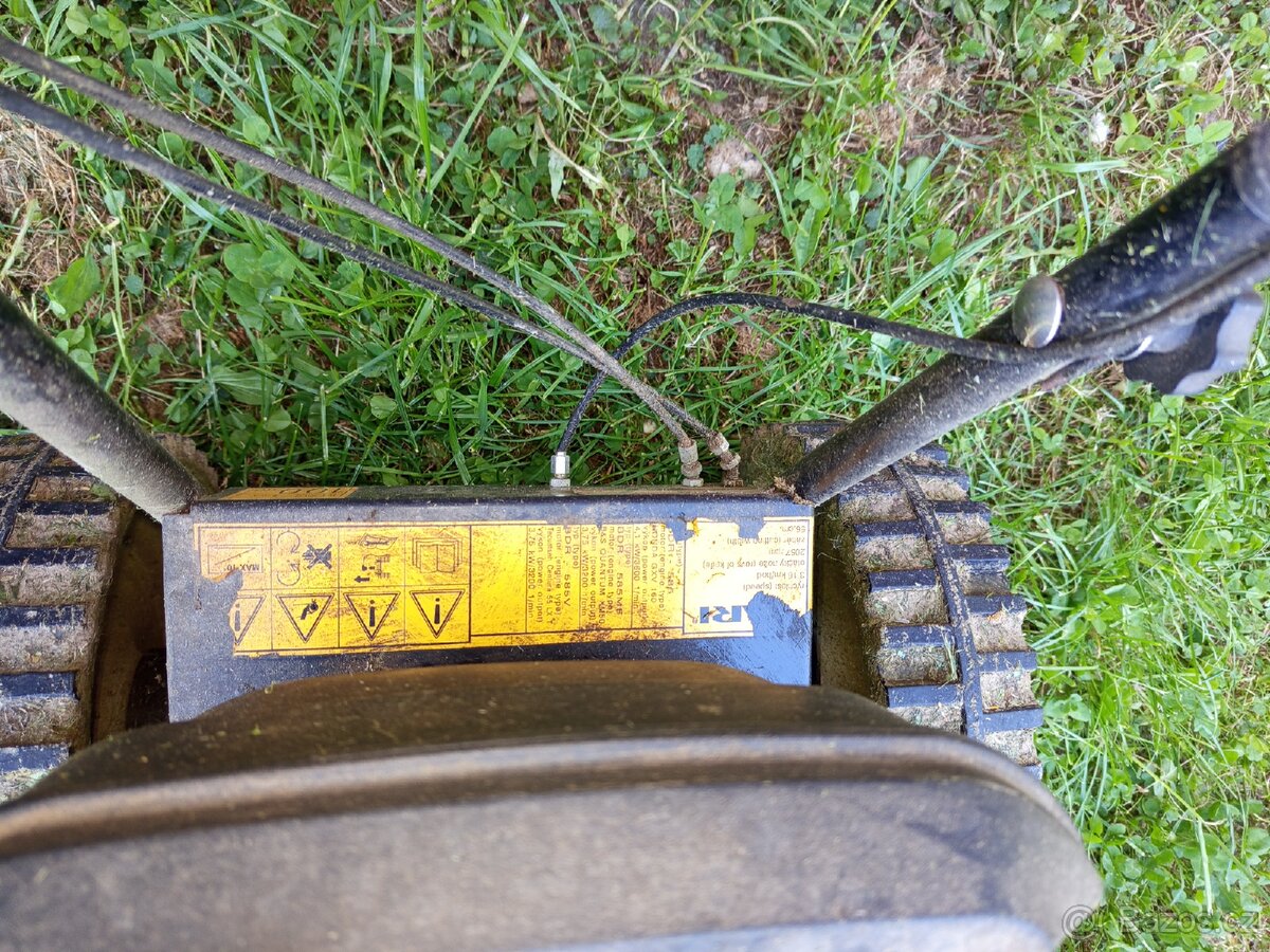 Bubnová benzínová sekačka - 4