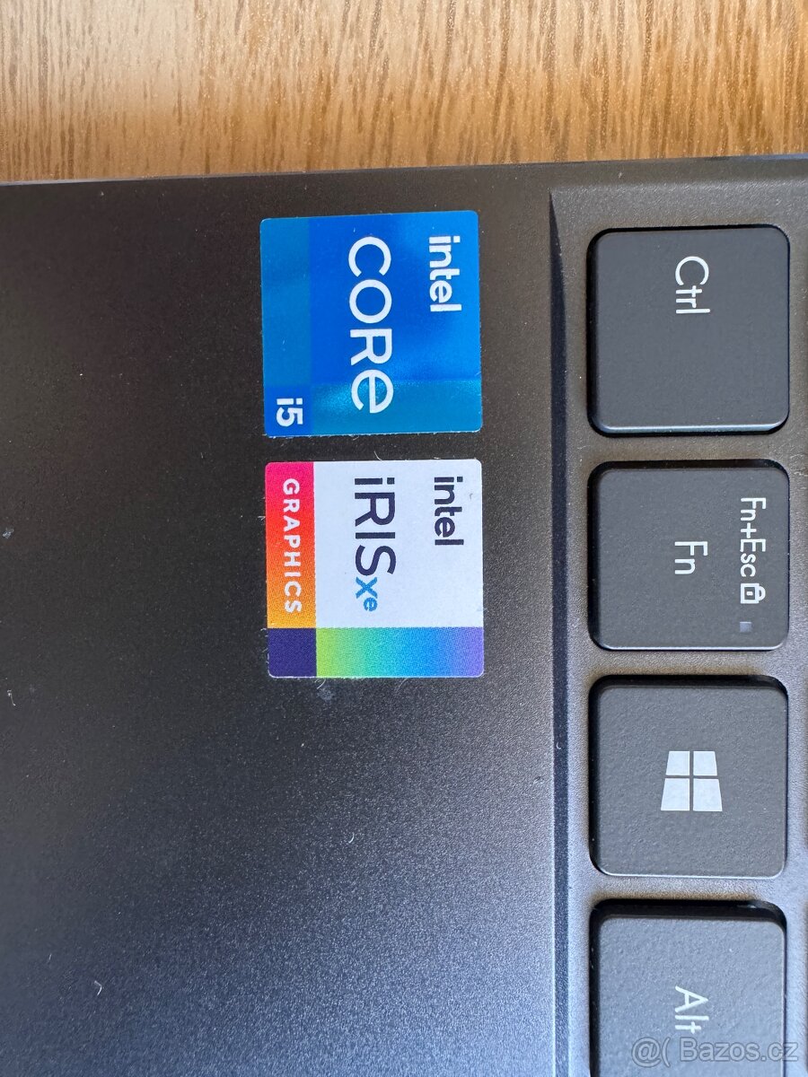 Asus ZenBook 13 UX325E - 4