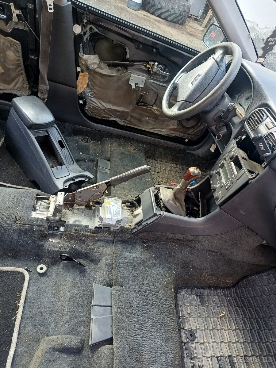 Volvo V40 / S40 náhradní díly - 4