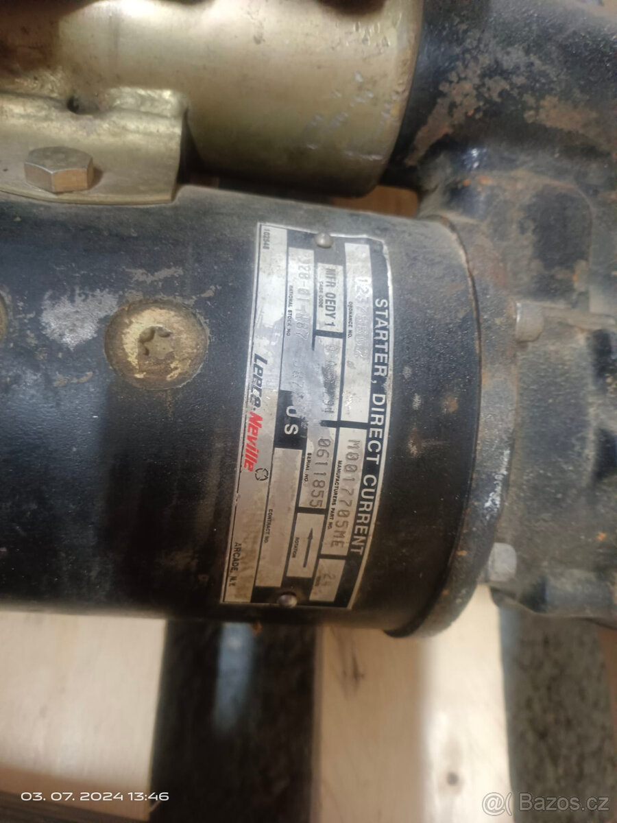 US Army startery. Humvee M998, Hummer H1