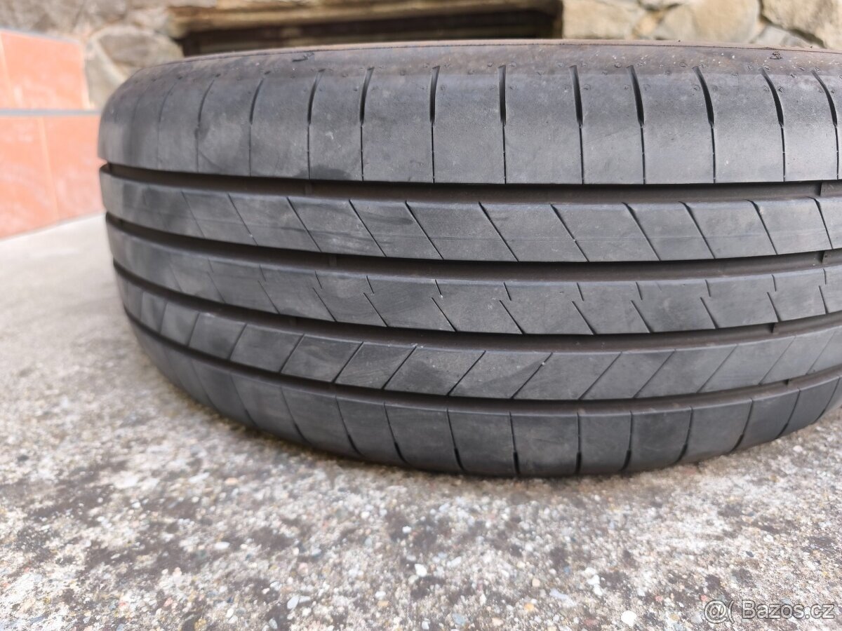 225/55/17 Letní 2025 GY Asymmetric 6 - 4