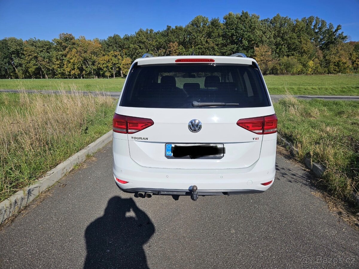 Volkswagen Touran 1.4 TSI 110kw, Highline, Nehavarováno - 4