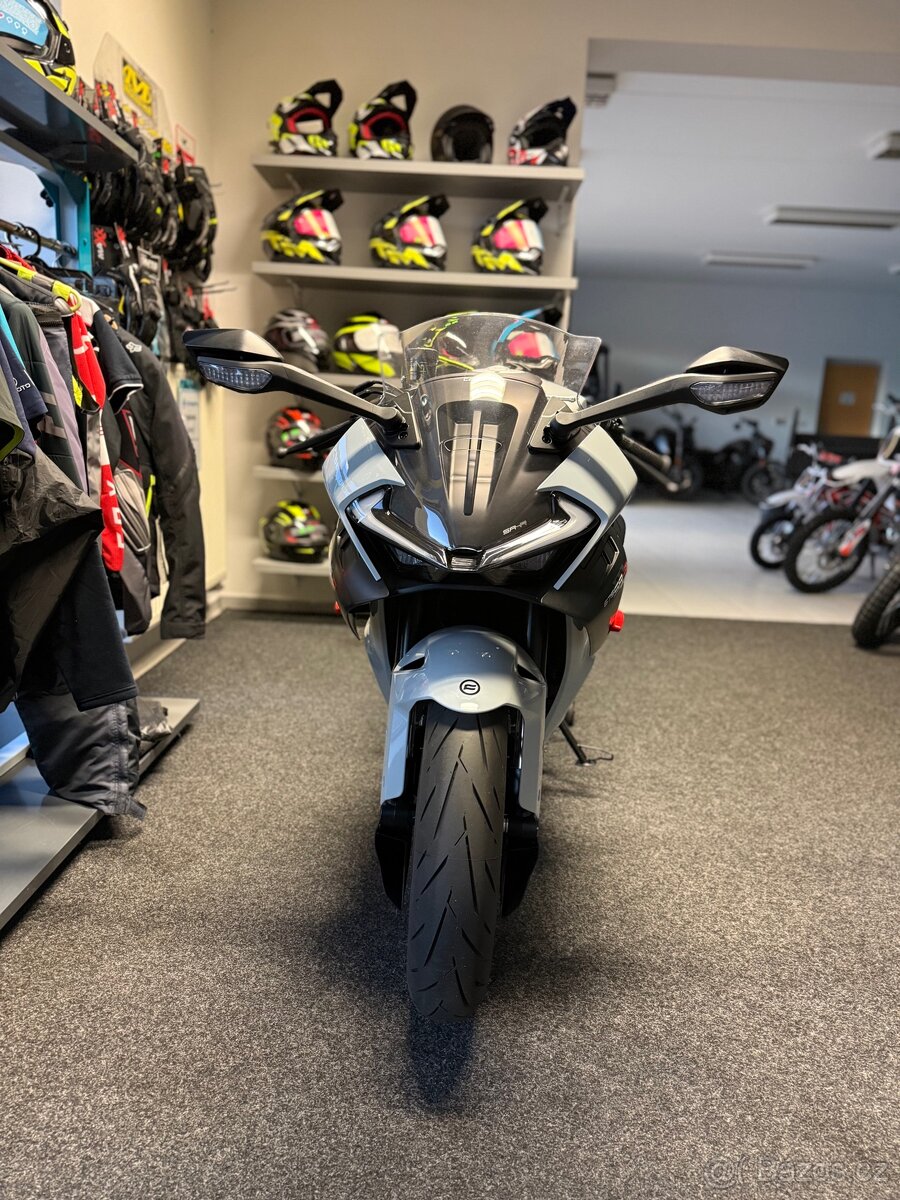 CF MOTO 675 SR-R - 4