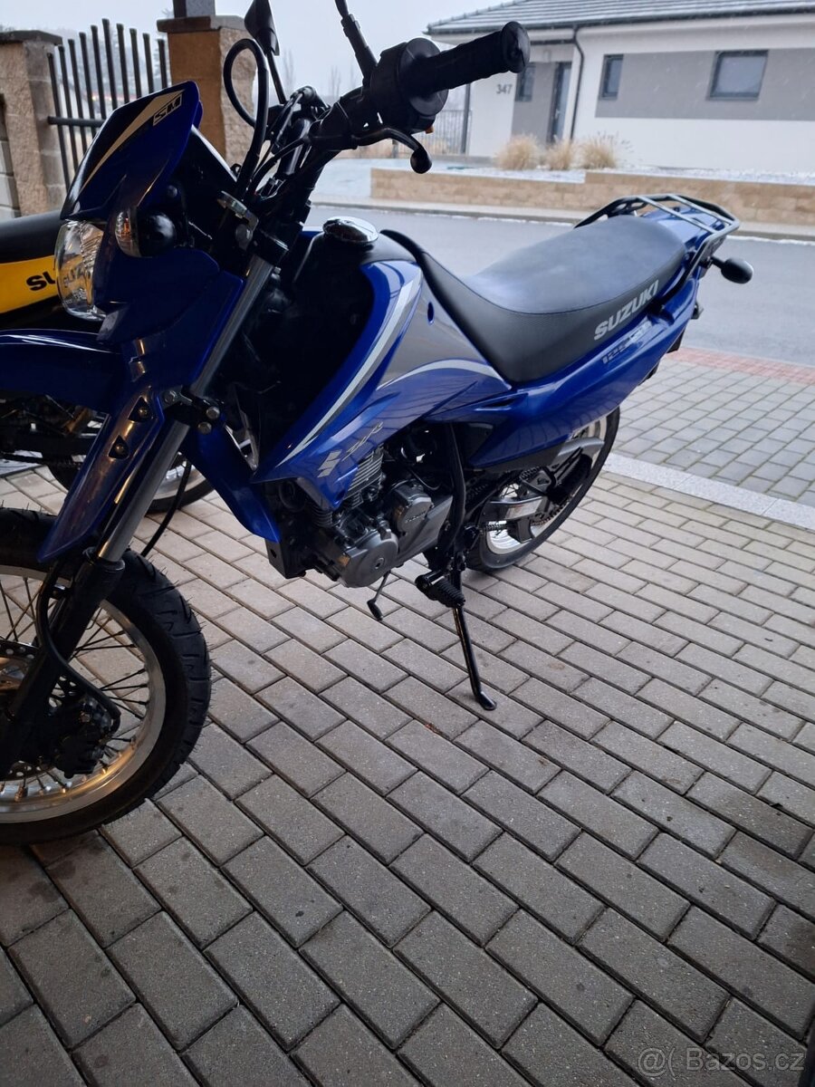 Suzuki DR 125 SM - 4