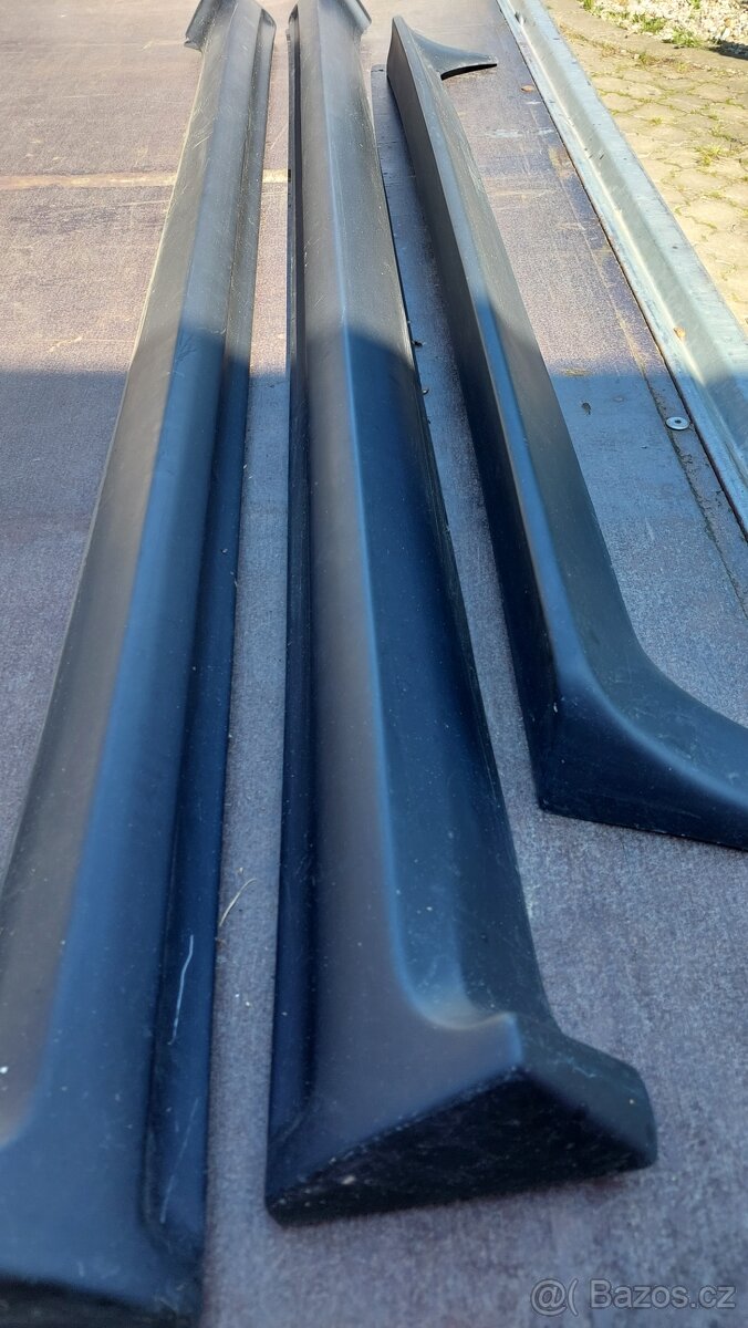 PRAHY, ZADNÍ KŘÍDLO - 4