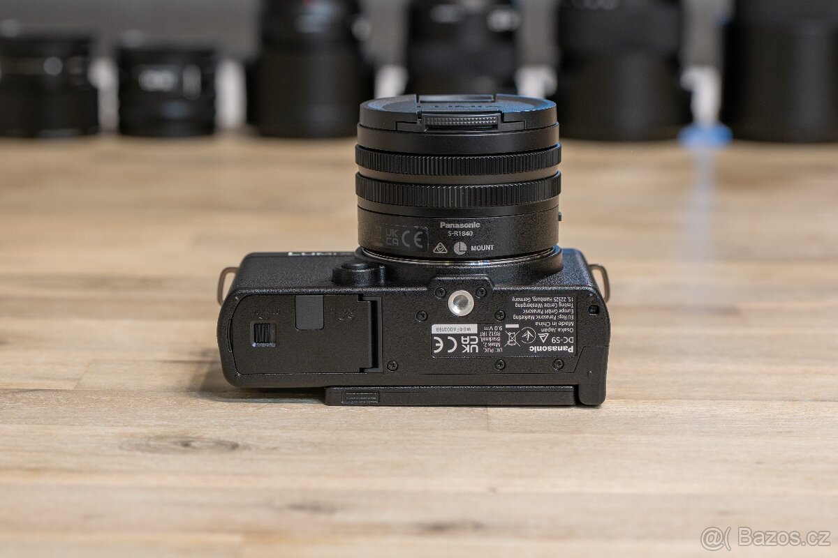 Panasonic LUMIX DC-S9 - 4