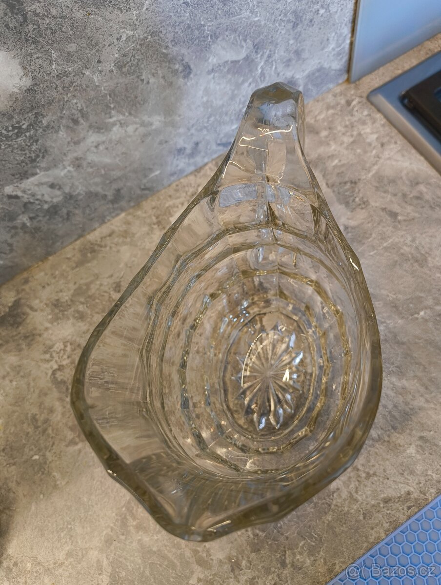 Skleněný džbán - 4