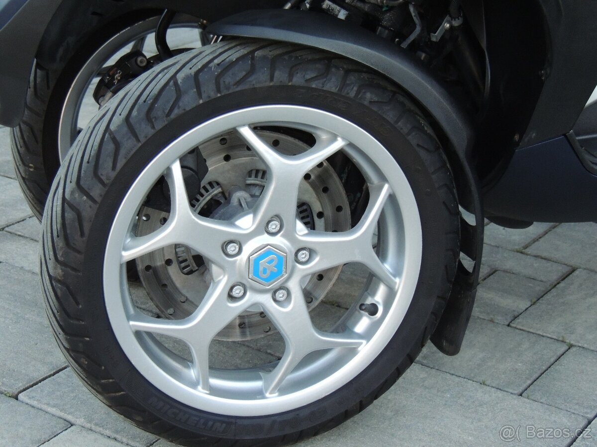 PIAGGIO MP3 500 HPE LT 2019 BUSINESS ,,B" řidičák - 4