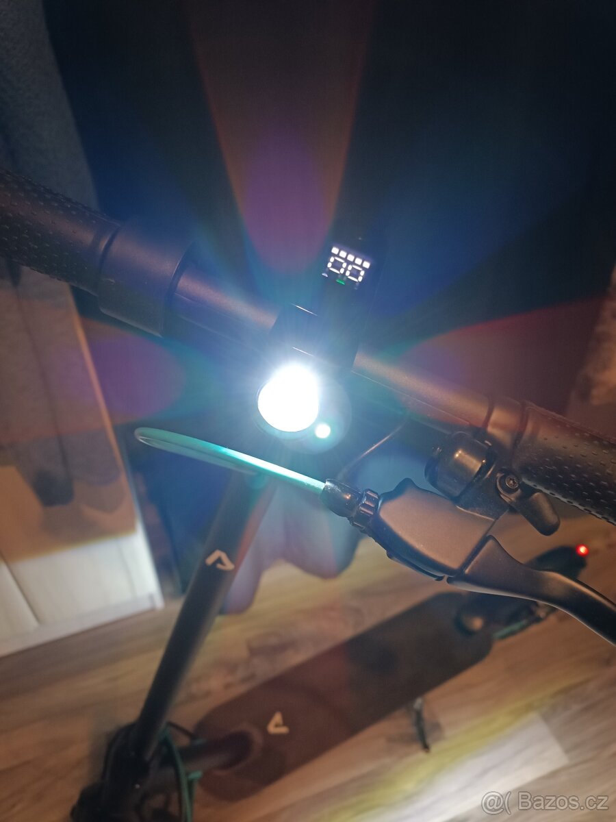 Elektro koloběžka LAMAX E-Scooter S11600 - 4