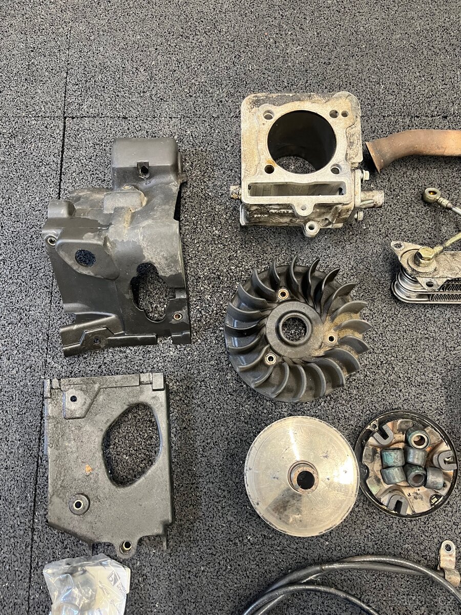 Vespa et4 125 1997-Náhradní díly - 4