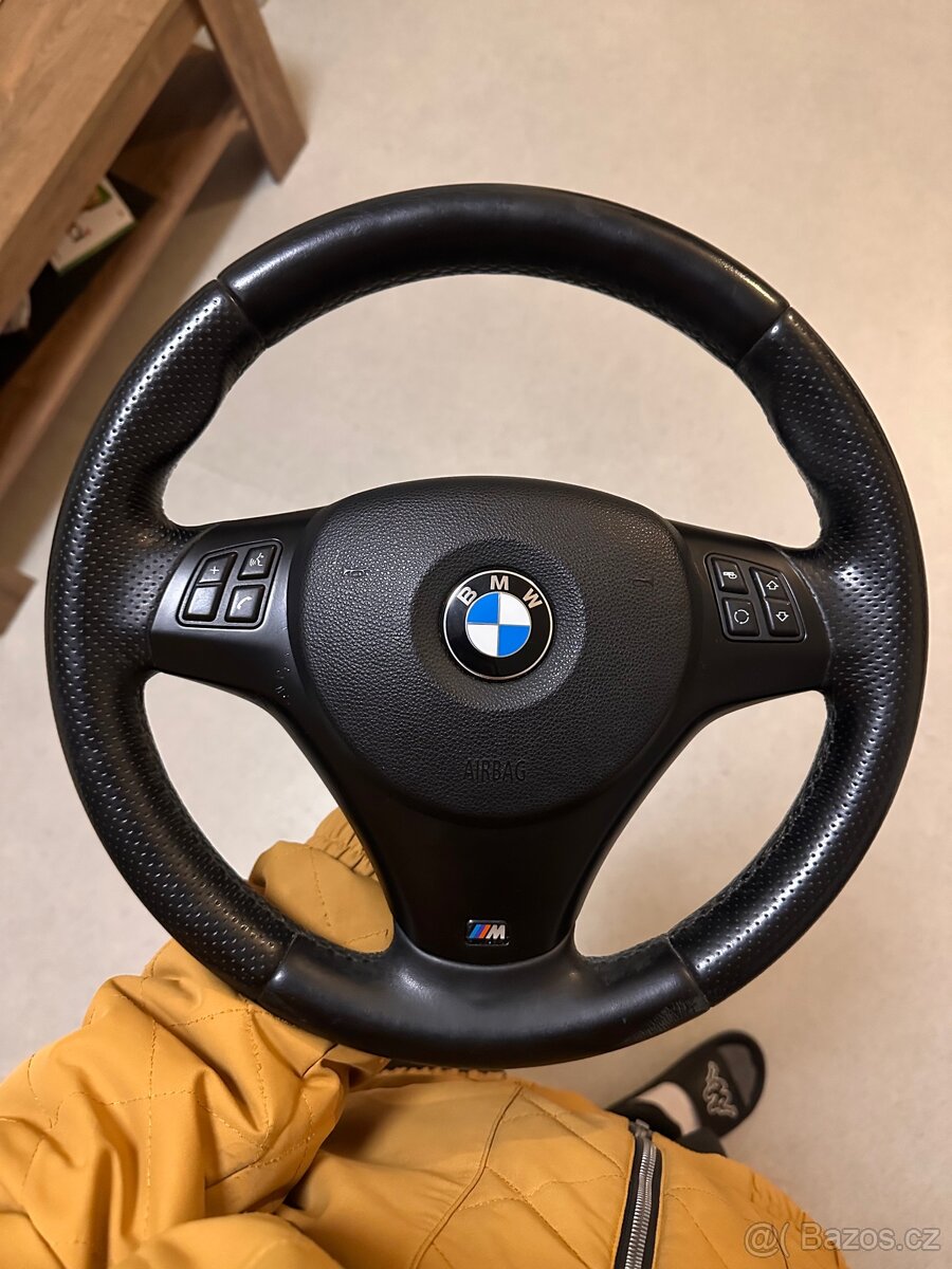 Volant Bmw e90,e91,e92,e93,e87 M-paket - 4