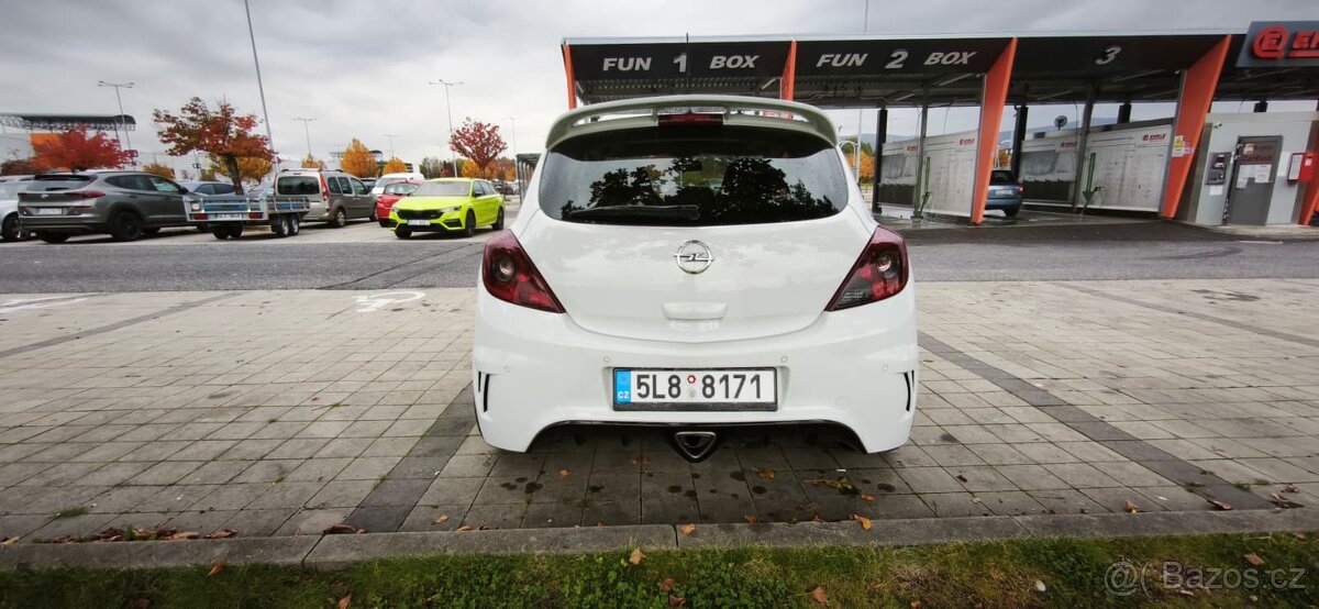 Opel Corsa D OPC 1.6 16V Turbo facelift - 4