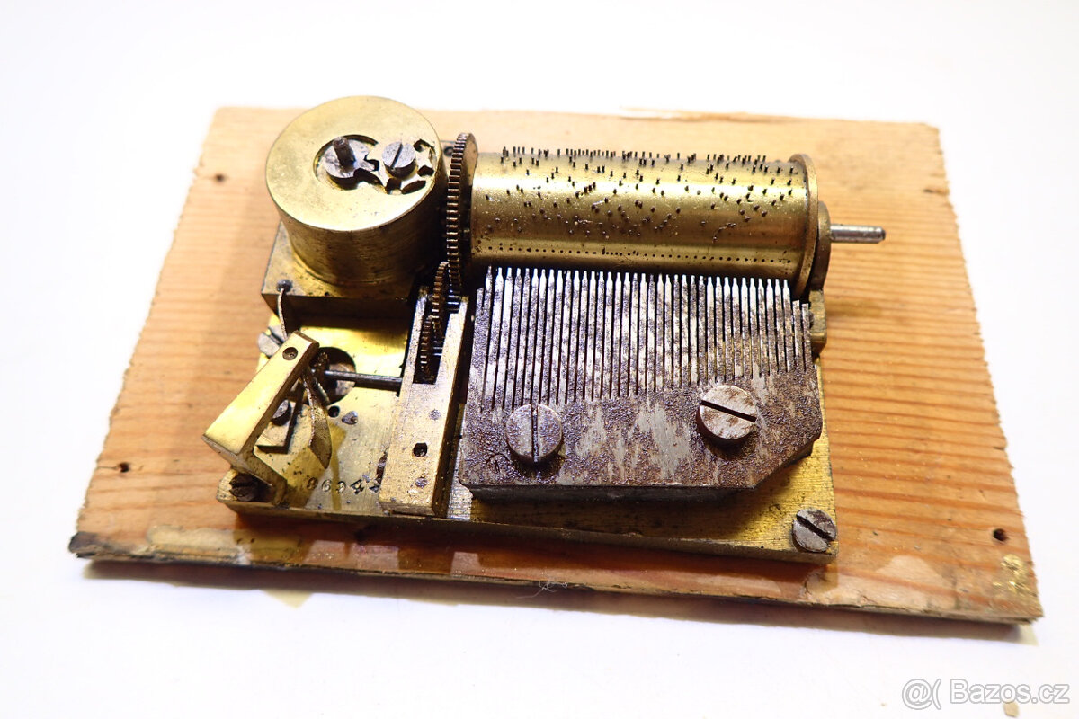 Hrací strojek - přes 100 let starý - 4
