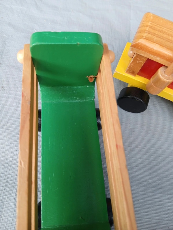 Traktor a 3 vozíky - 4