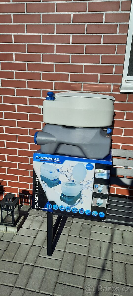 Mobilní přenosné WC. - 4