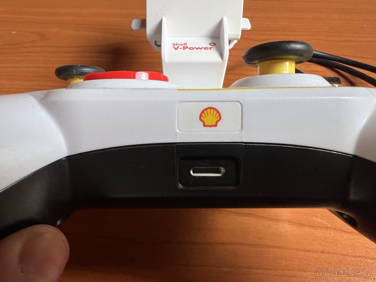 Rotor Riot ovládač na iPhone limitovana edice SHELL - 4