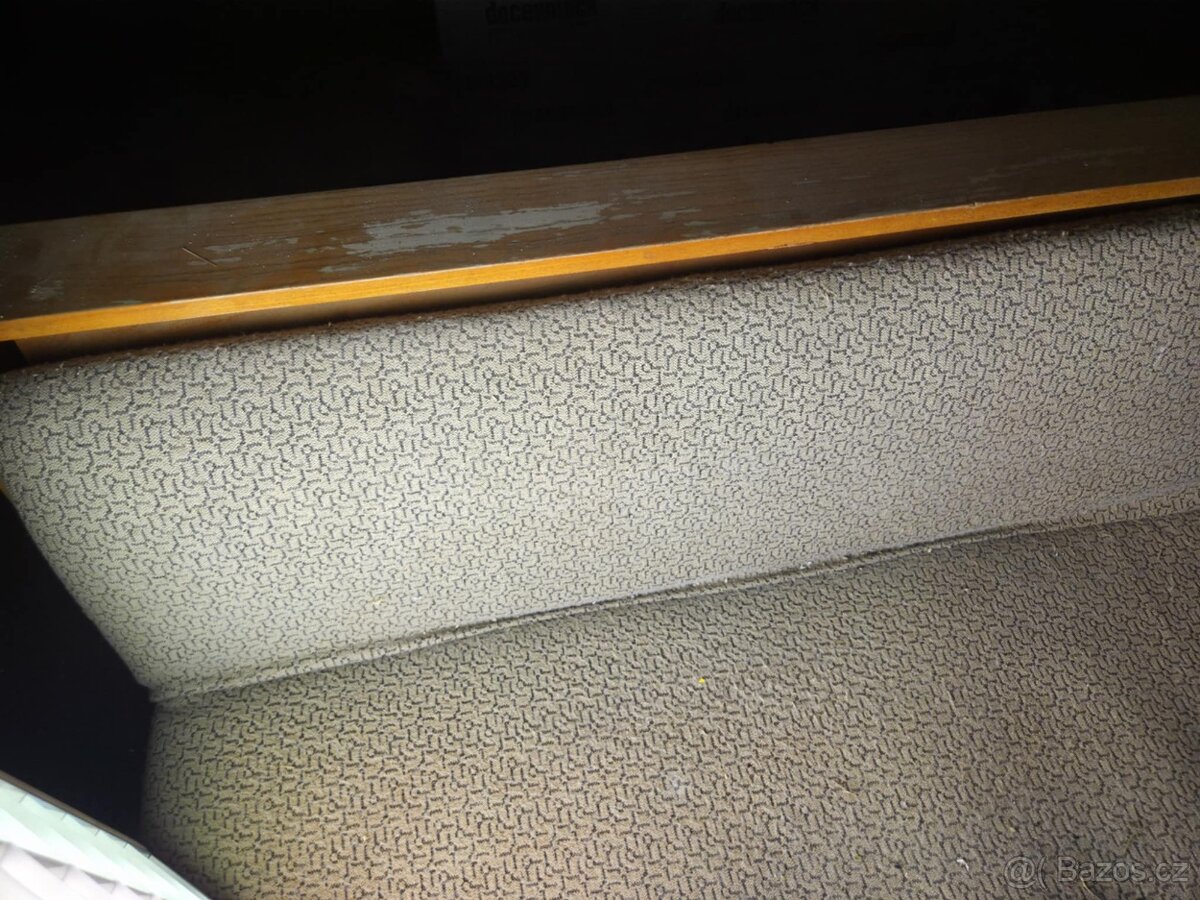 gauč - sedačka (vhodné k renovaci) - 4