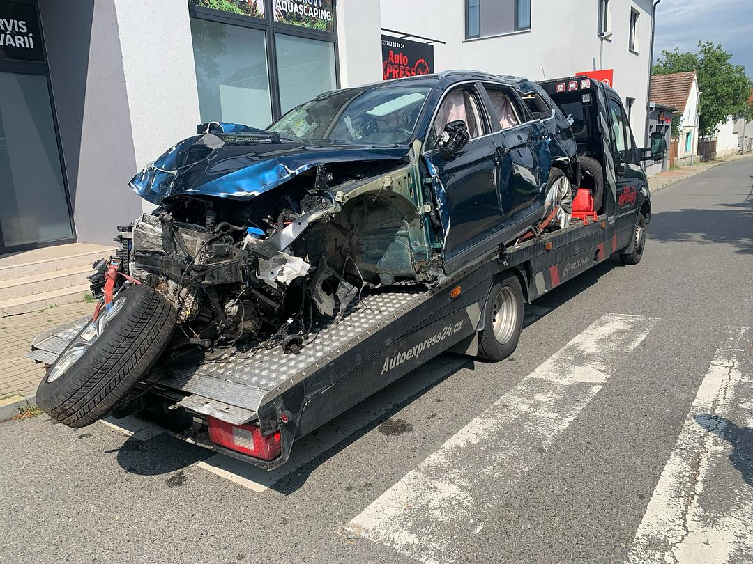 Vůz na náhradní díly VW Passat B8 FL kombi 2022 DTUA UEL LP5 - 4