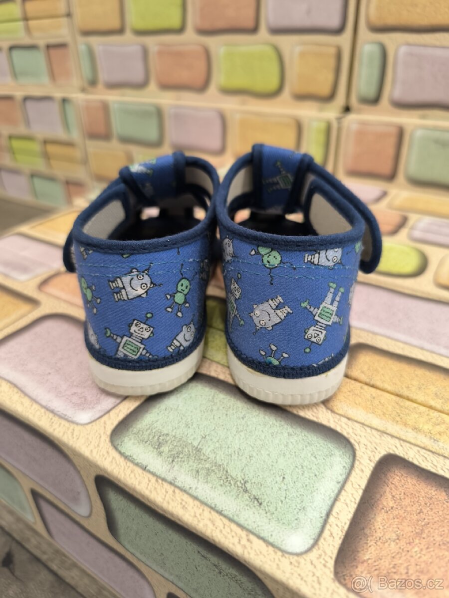 Dětské bačkůrky vel. 24,5 - 4