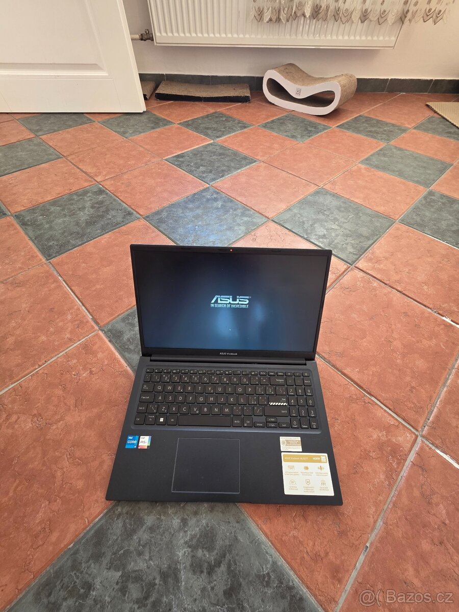 Asus vivobook 15 - 4