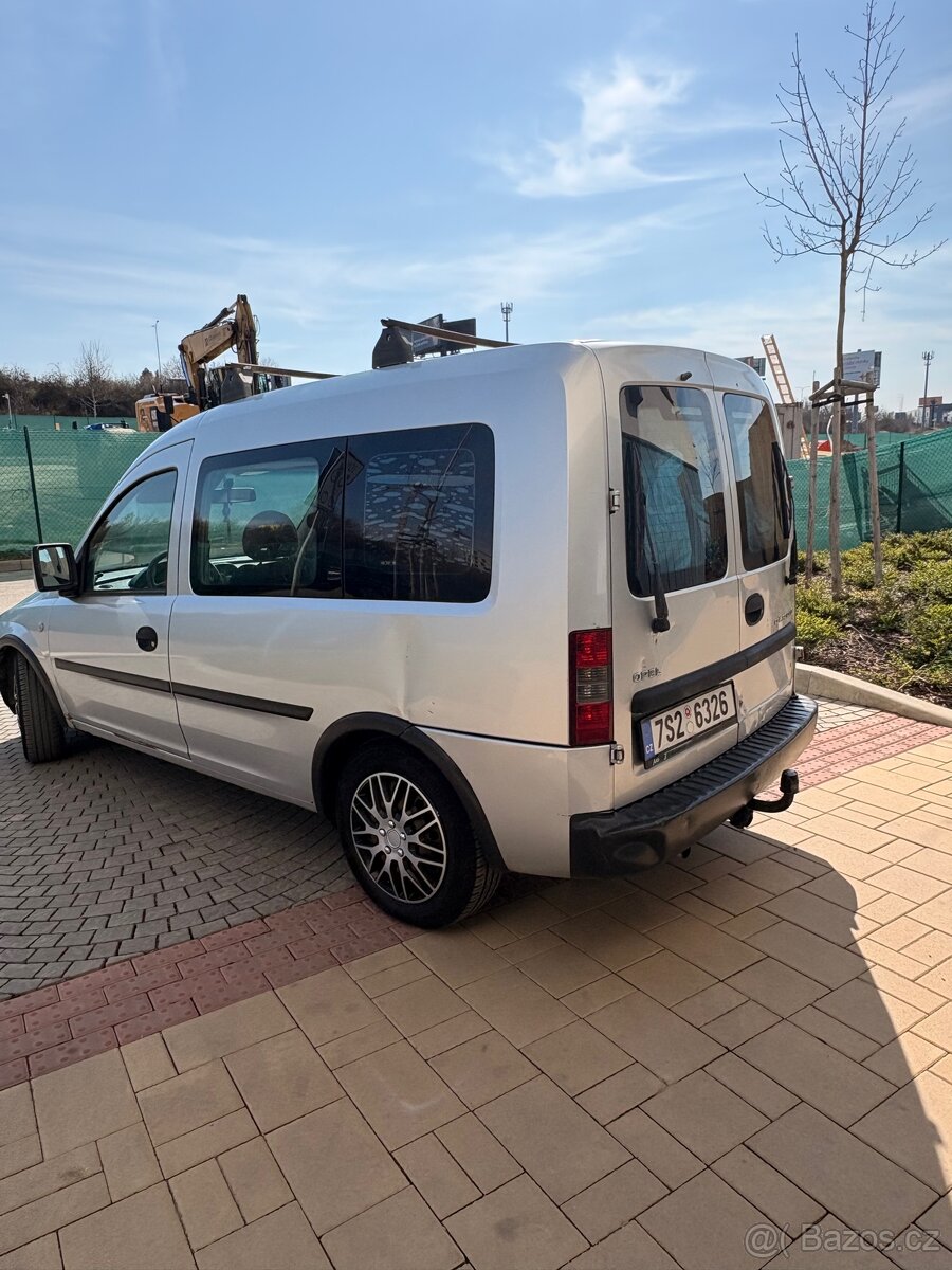 Opel Combo 1.3 dci - 4