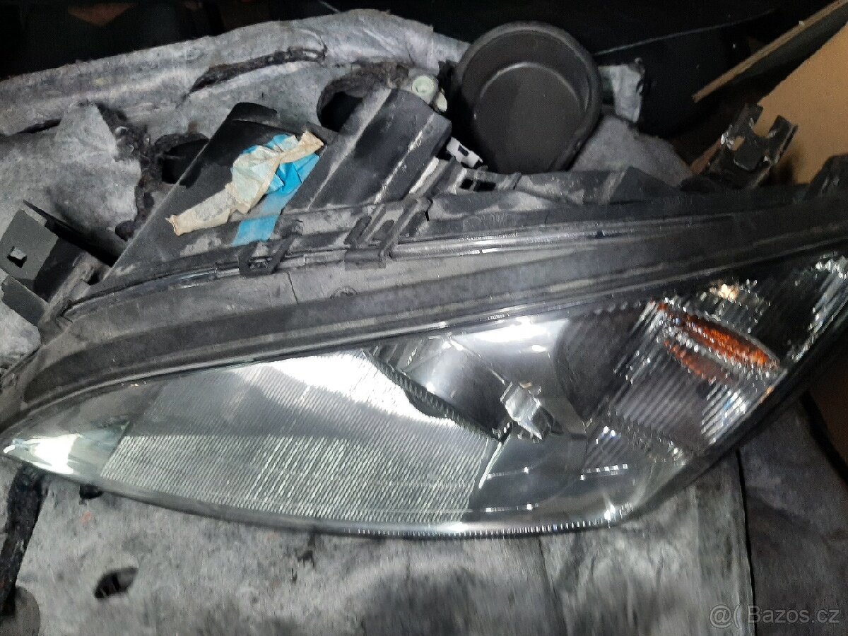 Ford mondeo mk3 Levý xenon - 4