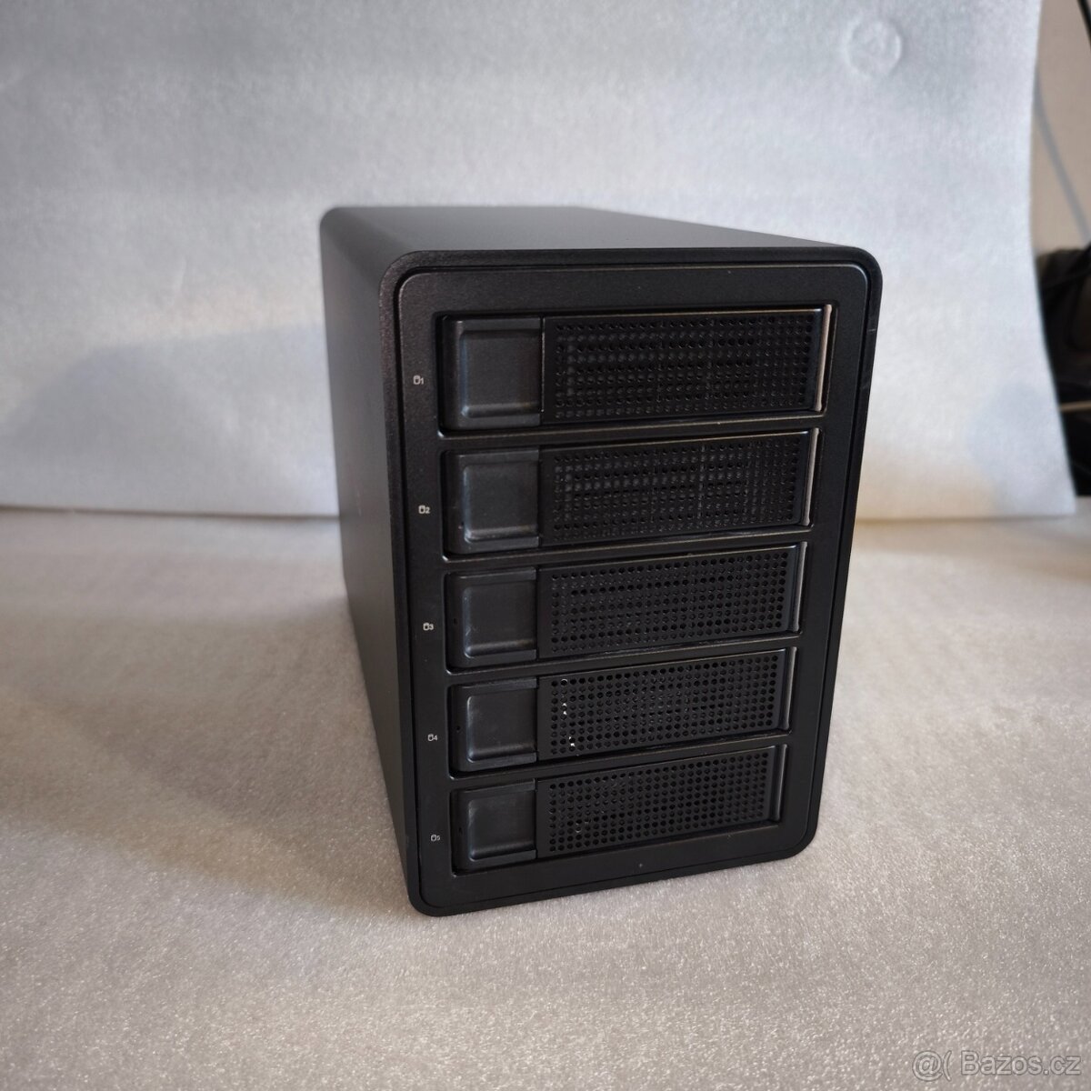 Externí boxy na 3,5" HDD - 4
