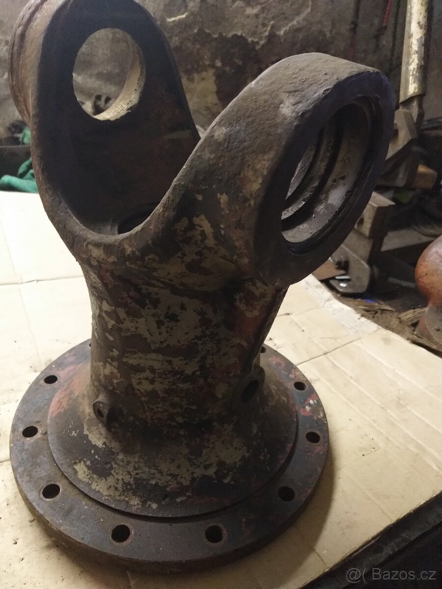 Těleso přední nápravy uř II. - 4