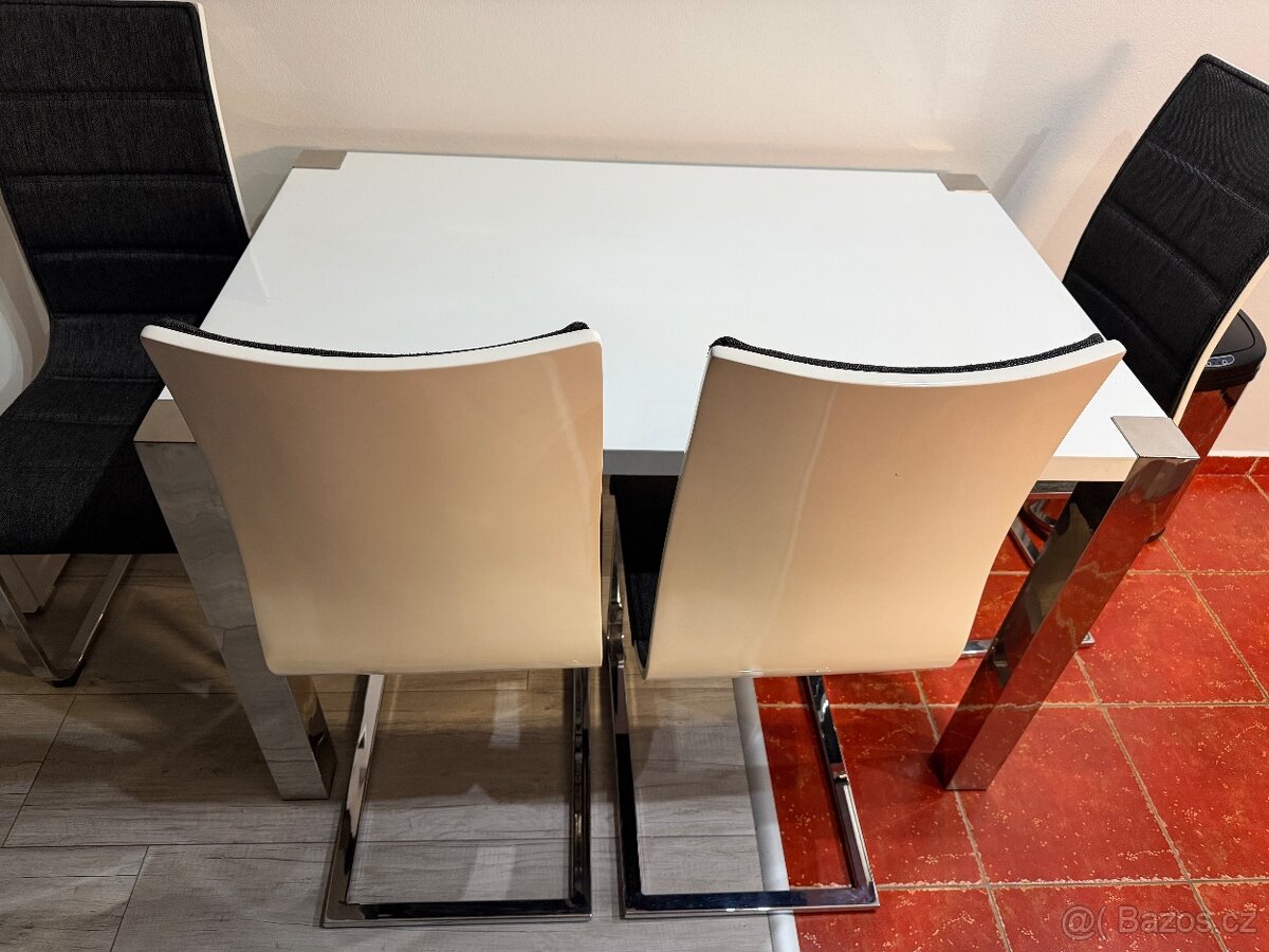 Jidelni stul+zidle - 4
