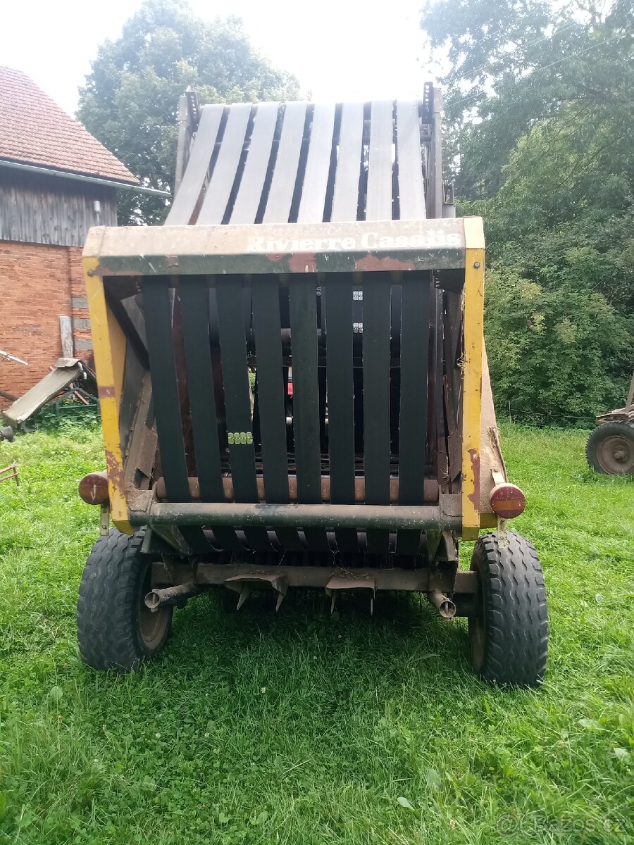 Lis na kulaté balíky - 4