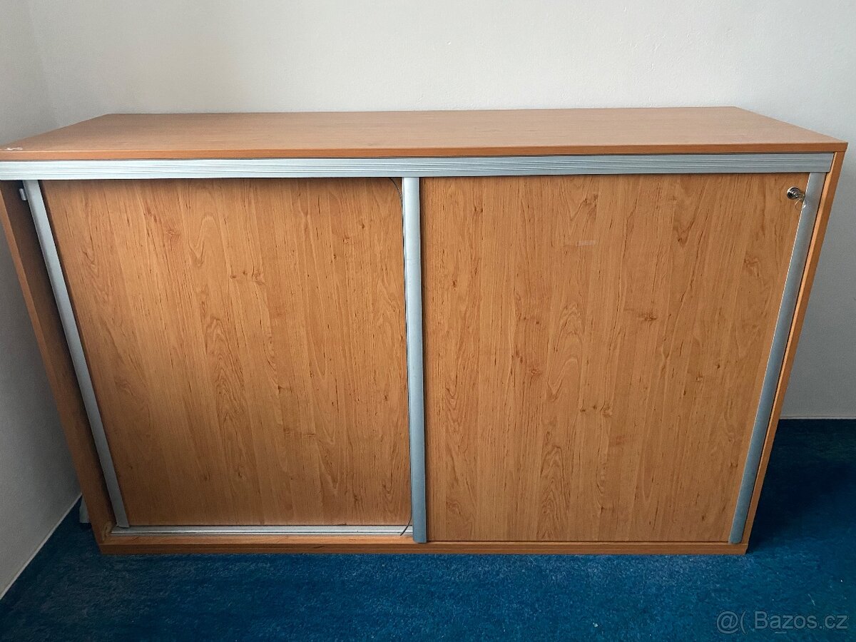 Kancelářský nábytek - 4