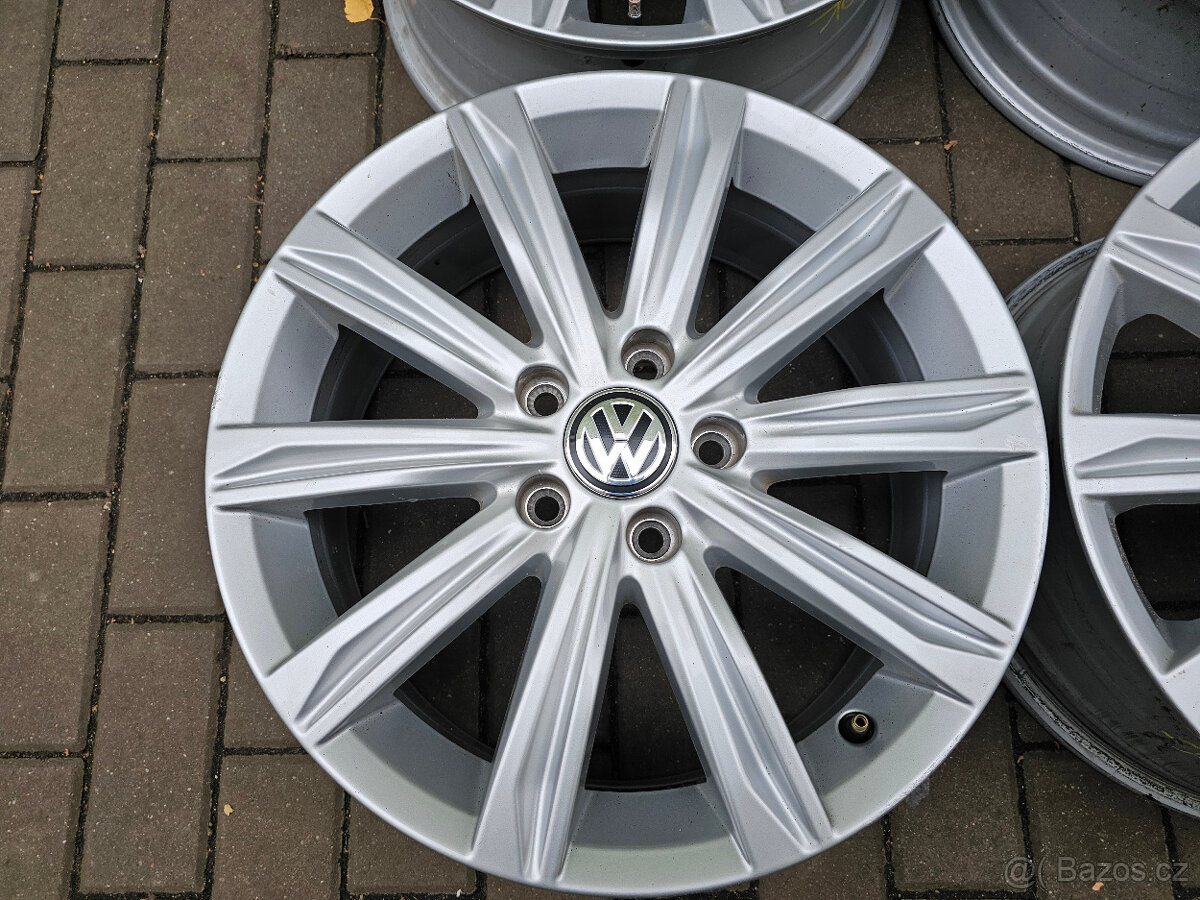 ALU kola disky VW Touran Jetta Golf 5x112 R17 - 4