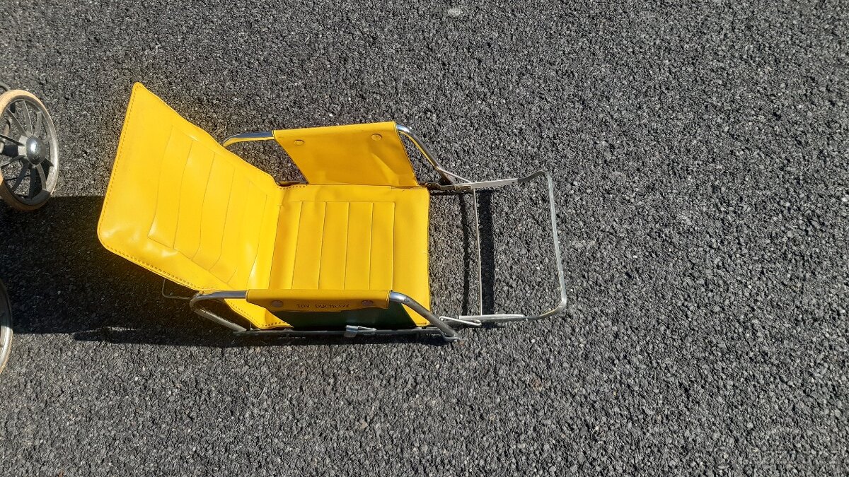 Starý kočárek pro panenky - 4