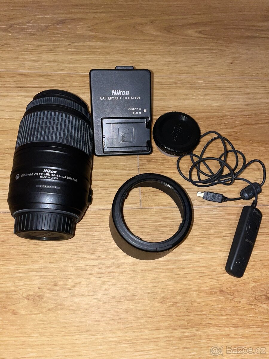 NIKON D3200 + příslušenství - 4