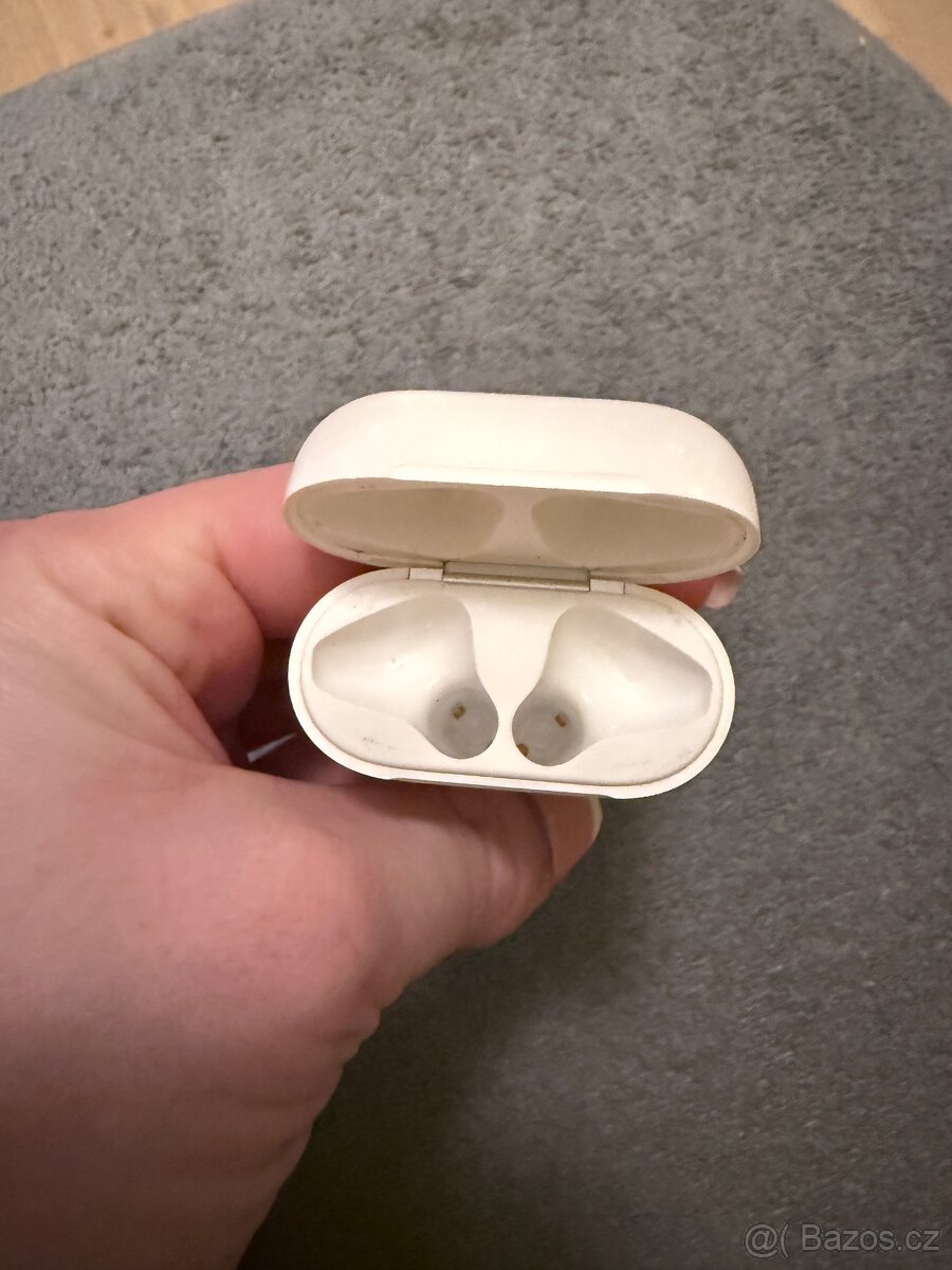 Apple AirPods 2 (2019) - 4