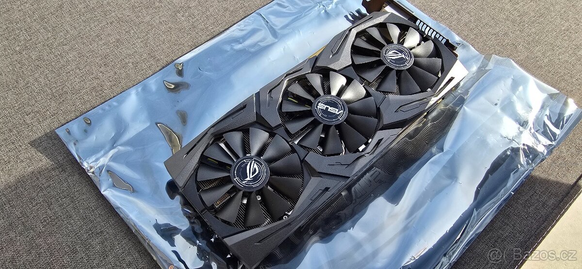 ASUS ROG Strix GeForce GTX 1070, 8G, GAMING - 4