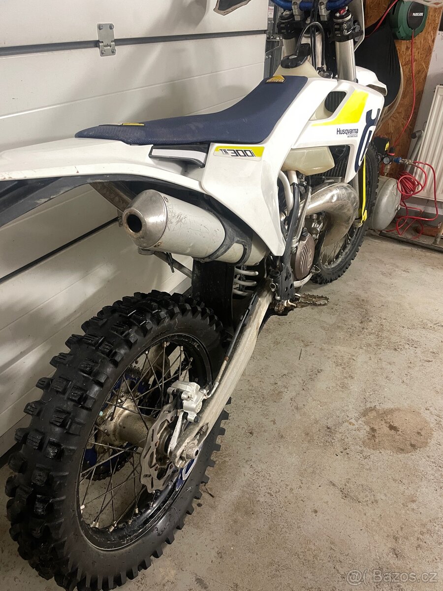 Husqvarna TE 300i - 4