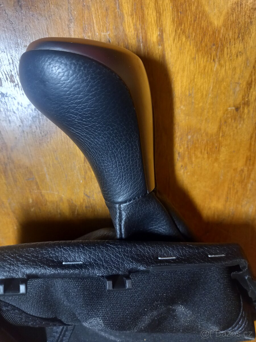 BMW F 31 HLAVICE ŘADÍCÍ PÁKY - 4