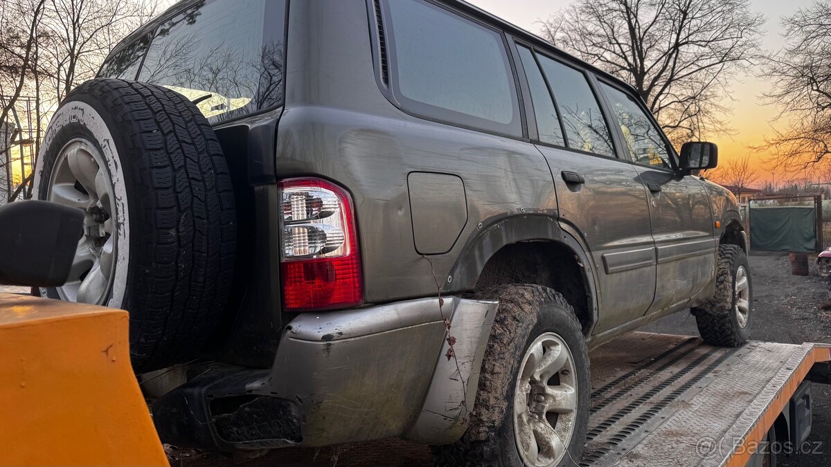 Nissan patrol y61 2.8td