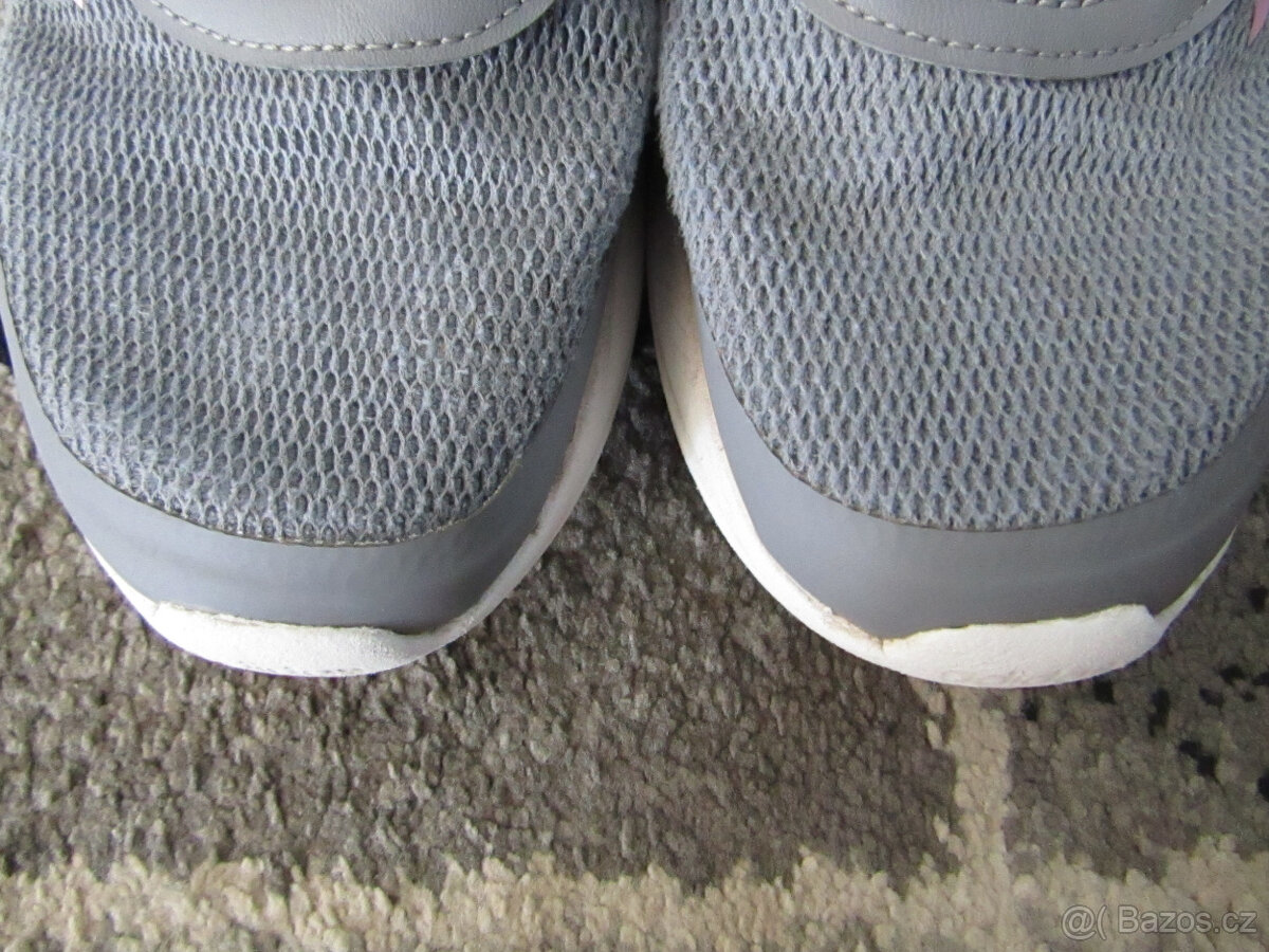 Botasky zn.Adidas v-35,baleríny zn.Baťa,Conversky - 4