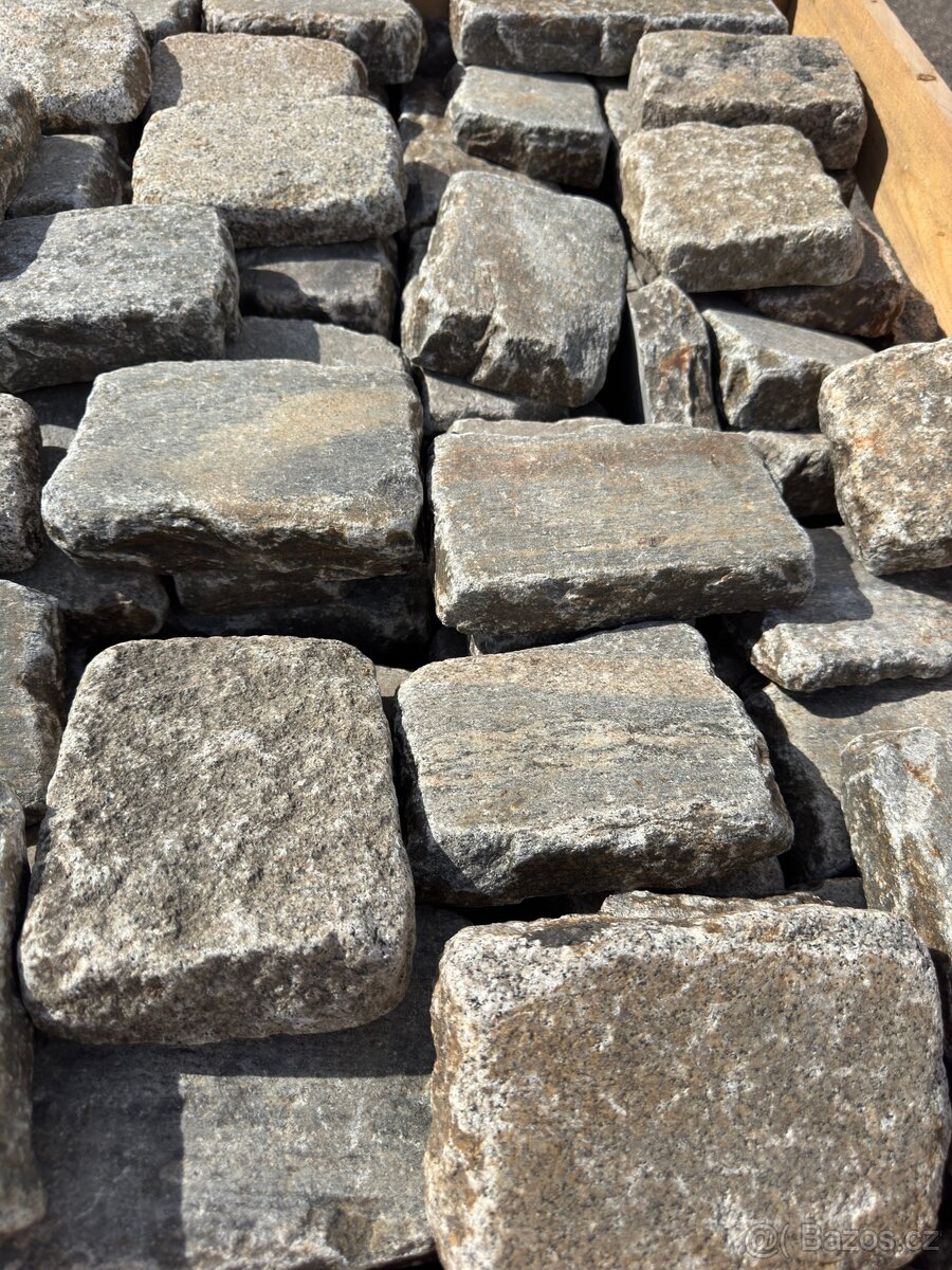 Staré dlažební kostky - 4