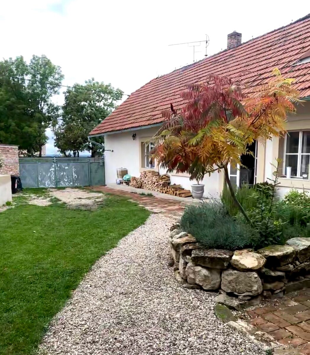 Rodinný dům k pronájmu - 4