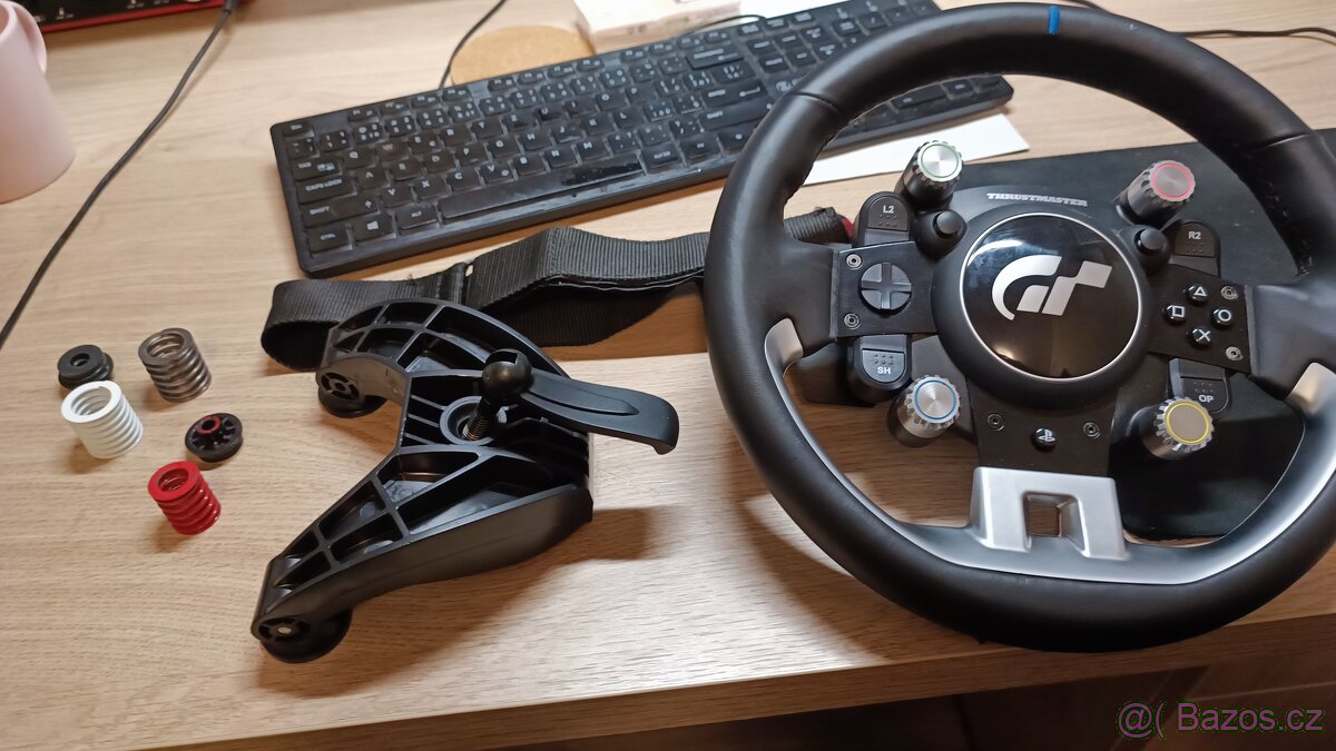 Playseat Challenge + Thrustmaster T-GT + Thrustmaster T-LCM - 4
