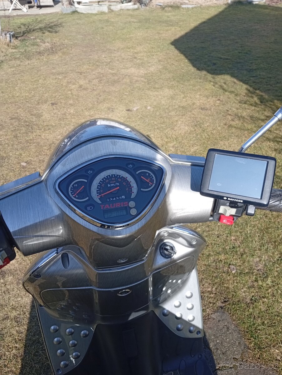 Taurus Capri 125 - 4