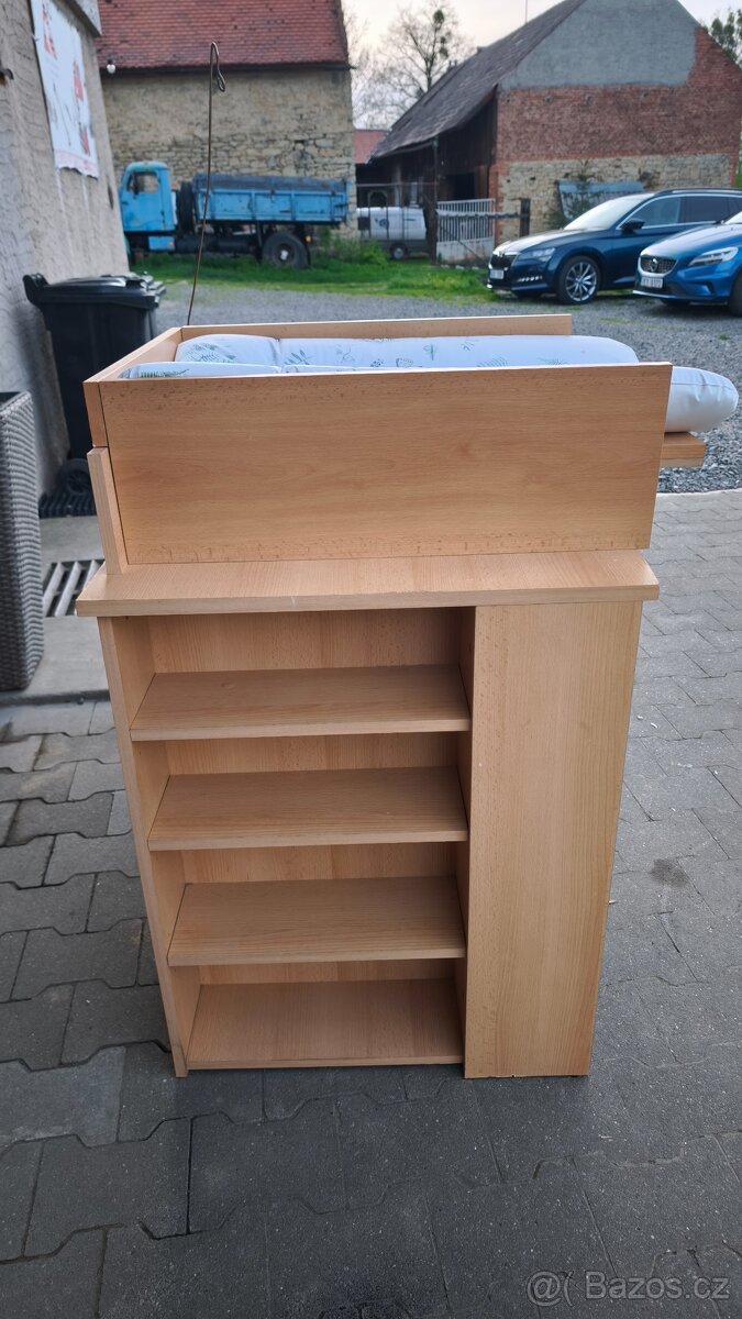 Přebalovací pult - 4