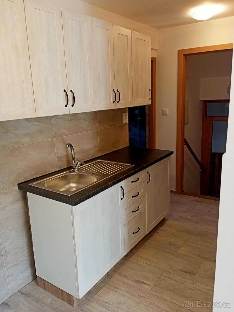 Pronájem bytu 2+1,Loktuše u Turnova - 4