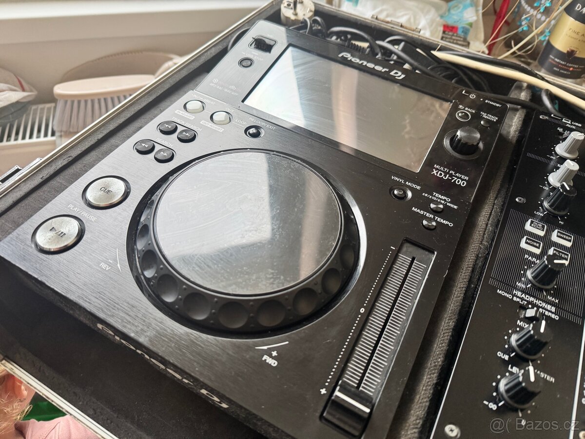 Pioneer XDJ 700 + DJM 450 - 4