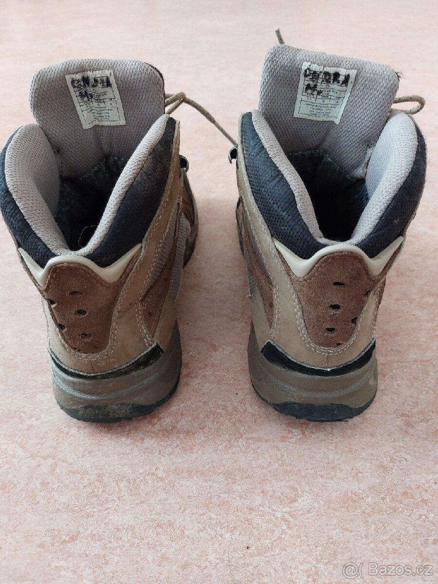 Boty La Sportiva, vel. 37
- 4