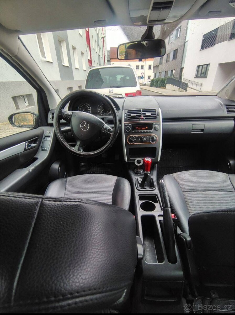 Mercedes A200.2.0i - 4