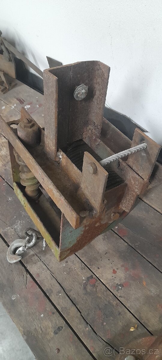 Ruční naviják-vrátek - 4